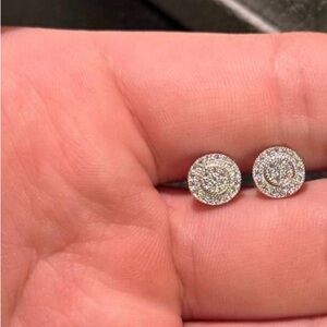 Elegant Silver Stud Earrings moissanite 925 Silver  GRA Graded NEW